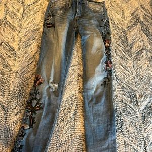 Driftwood embroidered jeans 26